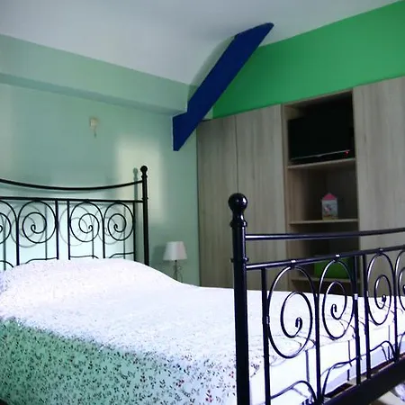 De La Conciergerie Du Cheval Blanc Ferienhaus *